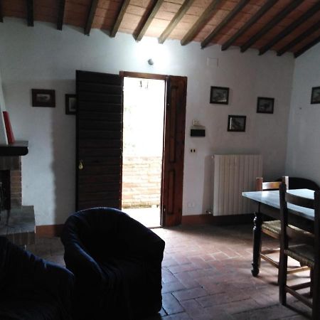 Agritur Villa Osvaldo Castiglione Del Lago Perugia Colazione Piscina Acqua Salata מראה חיצוני תמונה