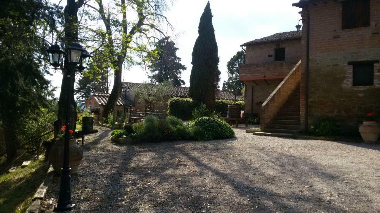 Agritur Villa Osvaldo Castiglione Del Lago Perugia Colazione Piscina Acqua Salata מראה חיצוני תמונה